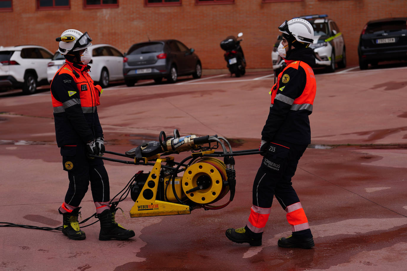 Cómo actuar ante un accidente en el que hay un coche eléctrico involucrado