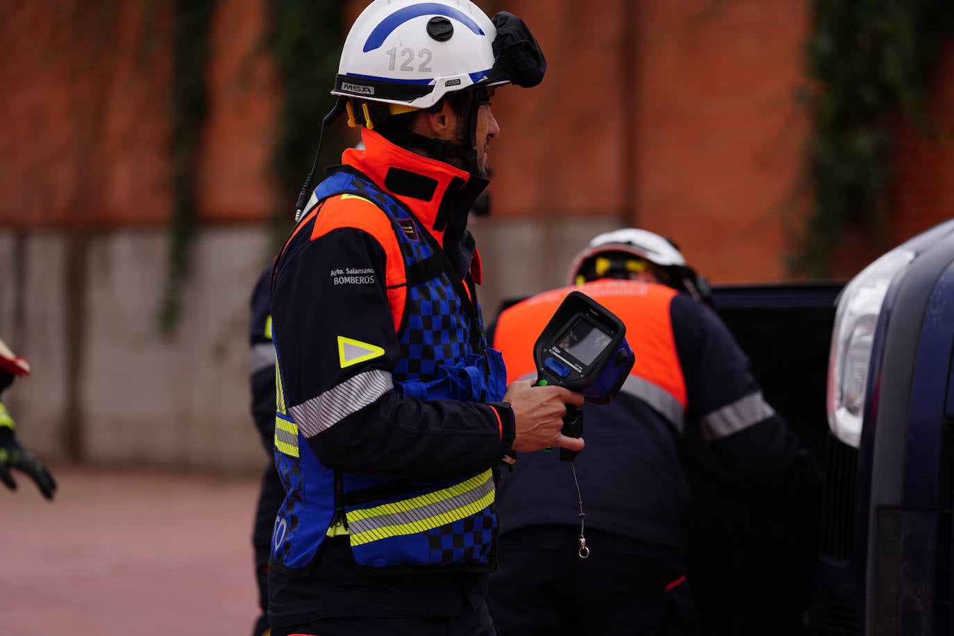 Cómo actuar ante un accidente en el que hay un coche eléctrico involucrado