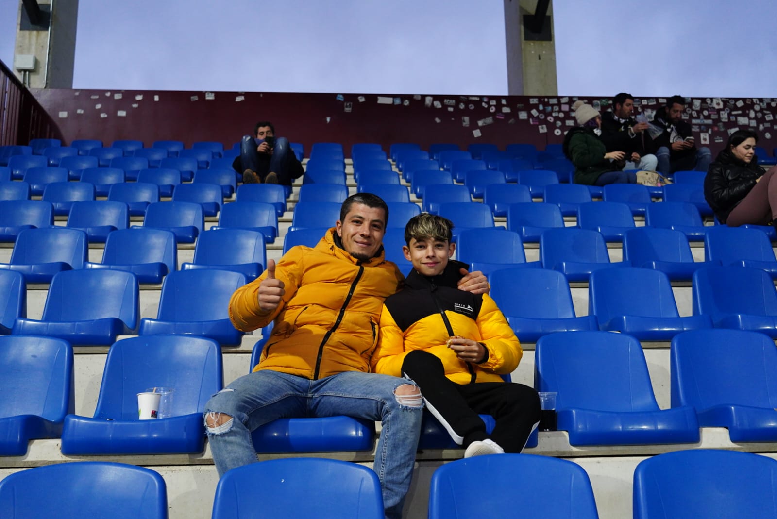 Búscate en la grada del Reina Sofía en el partido contra el Nàstic