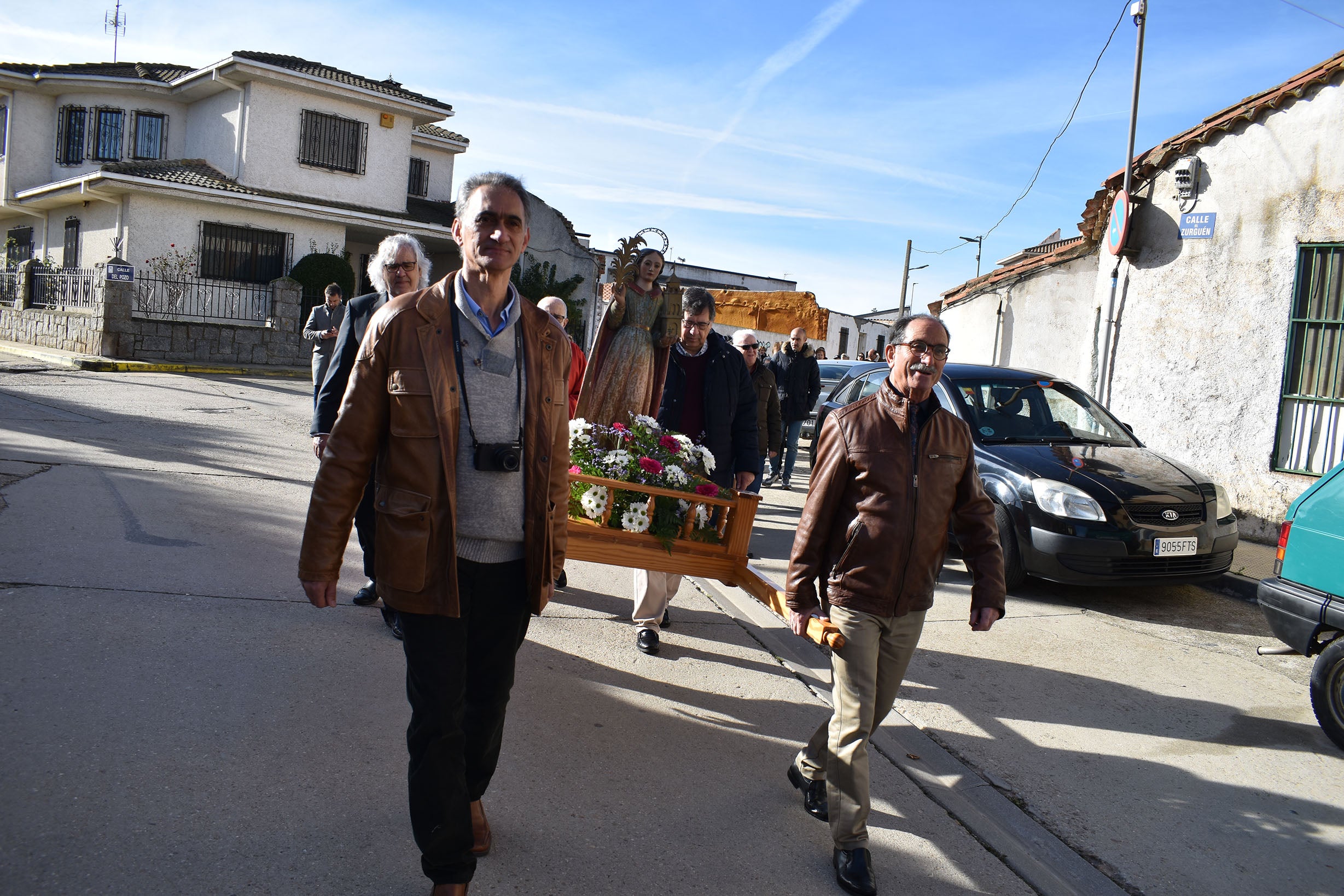 Aldeatejada arropa a su patrona en el día grande de las fiestas