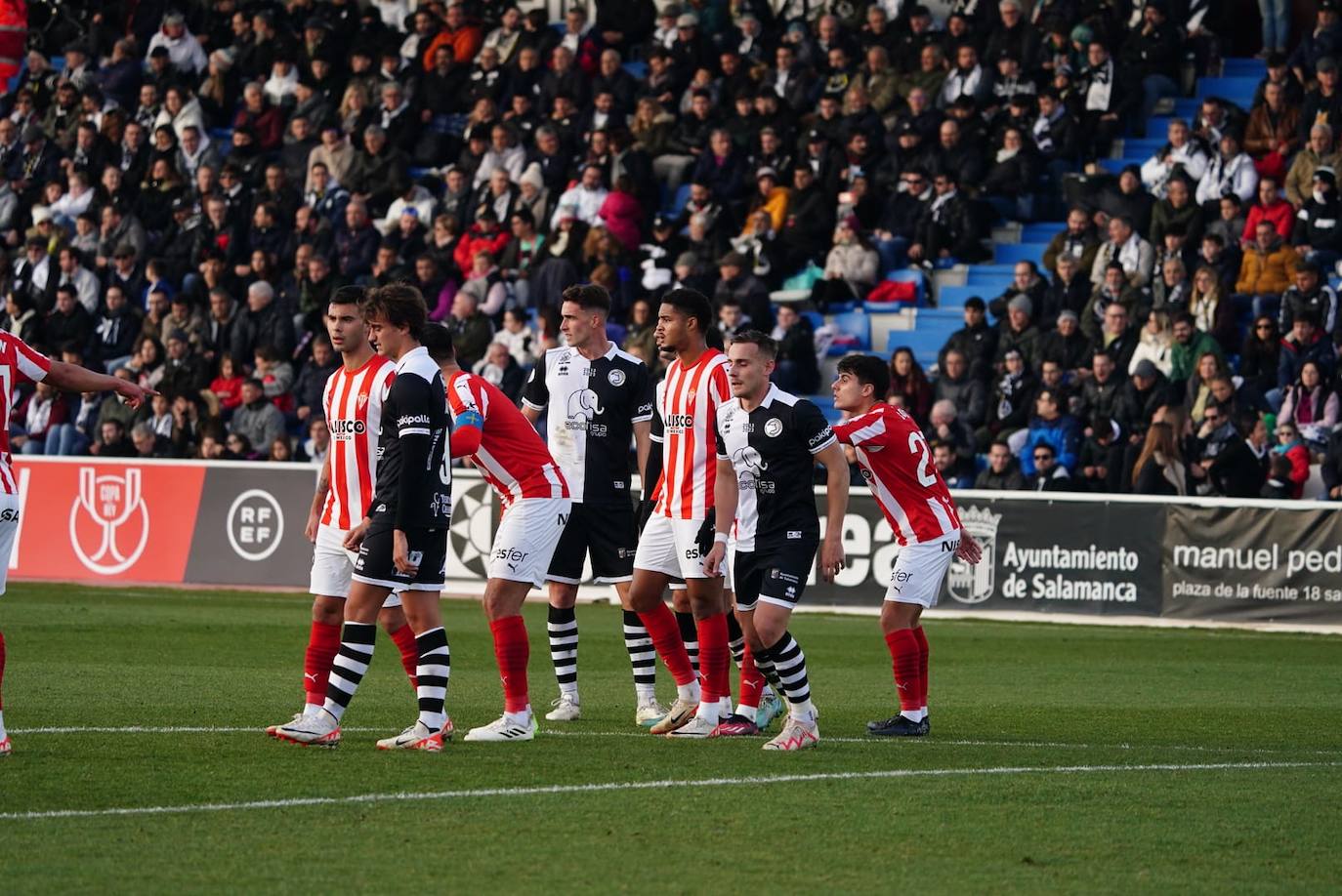 Las mejores imágenes del partido entre Unionistas y el Sporting de Gijón