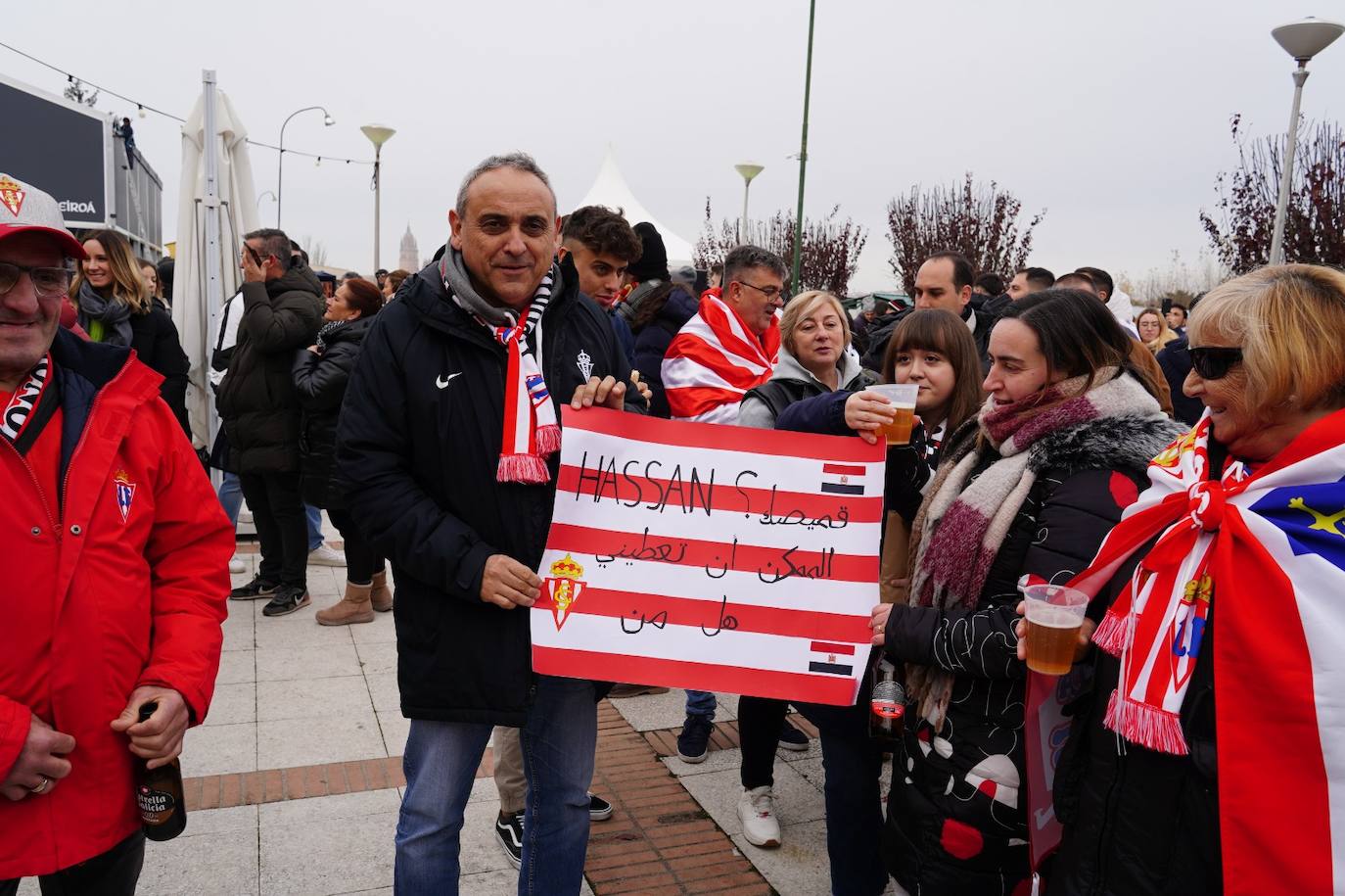 Gran ambiente previo al partido de Copa entre Unionistas y Sporting