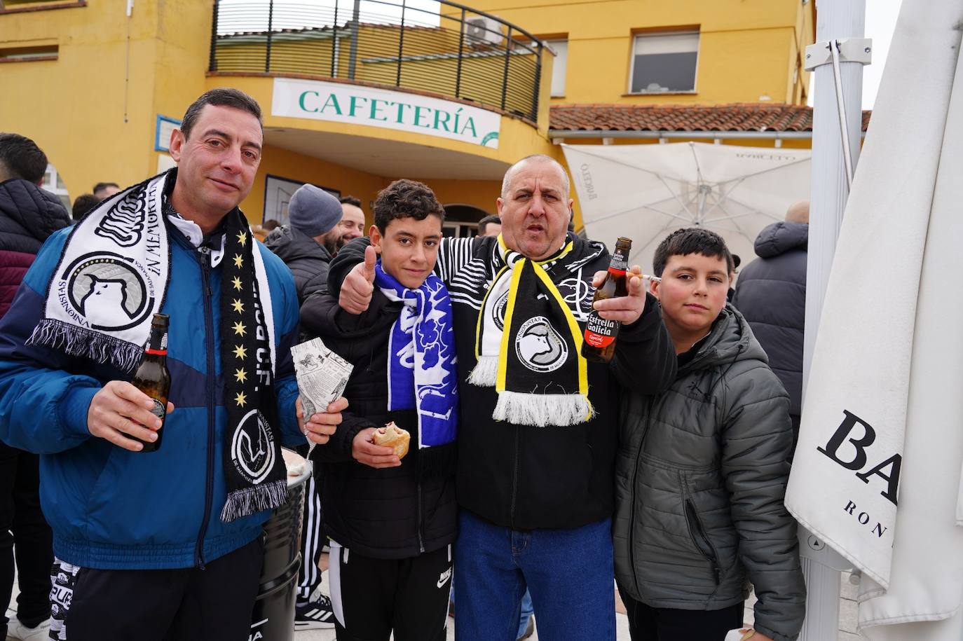 Gran ambiente previo al partido de Copa entre Unionistas y Sporting