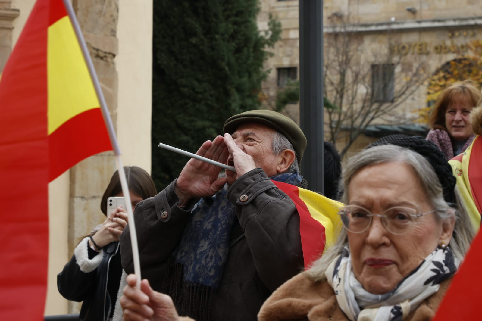 Gritos contra Sánchez en Salamanca el día de la Constitución