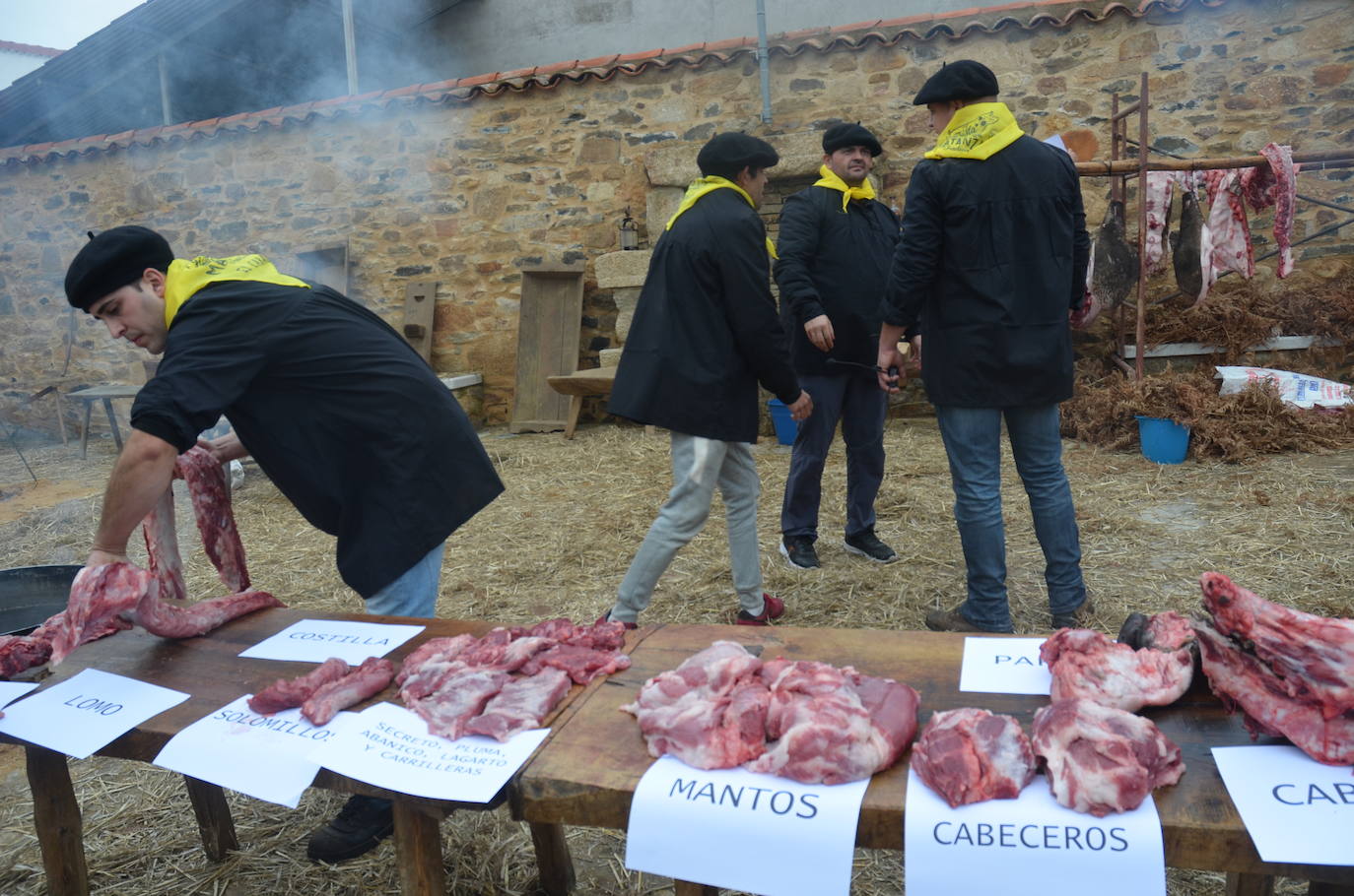 El Cabaco festeja la matanza tradicional