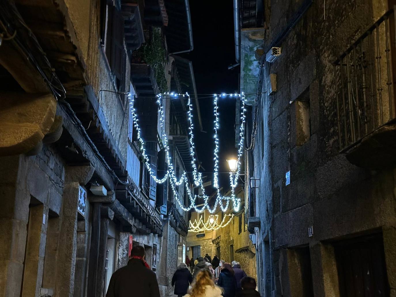 Esta es la esperada iluminación navideña de La Alberca