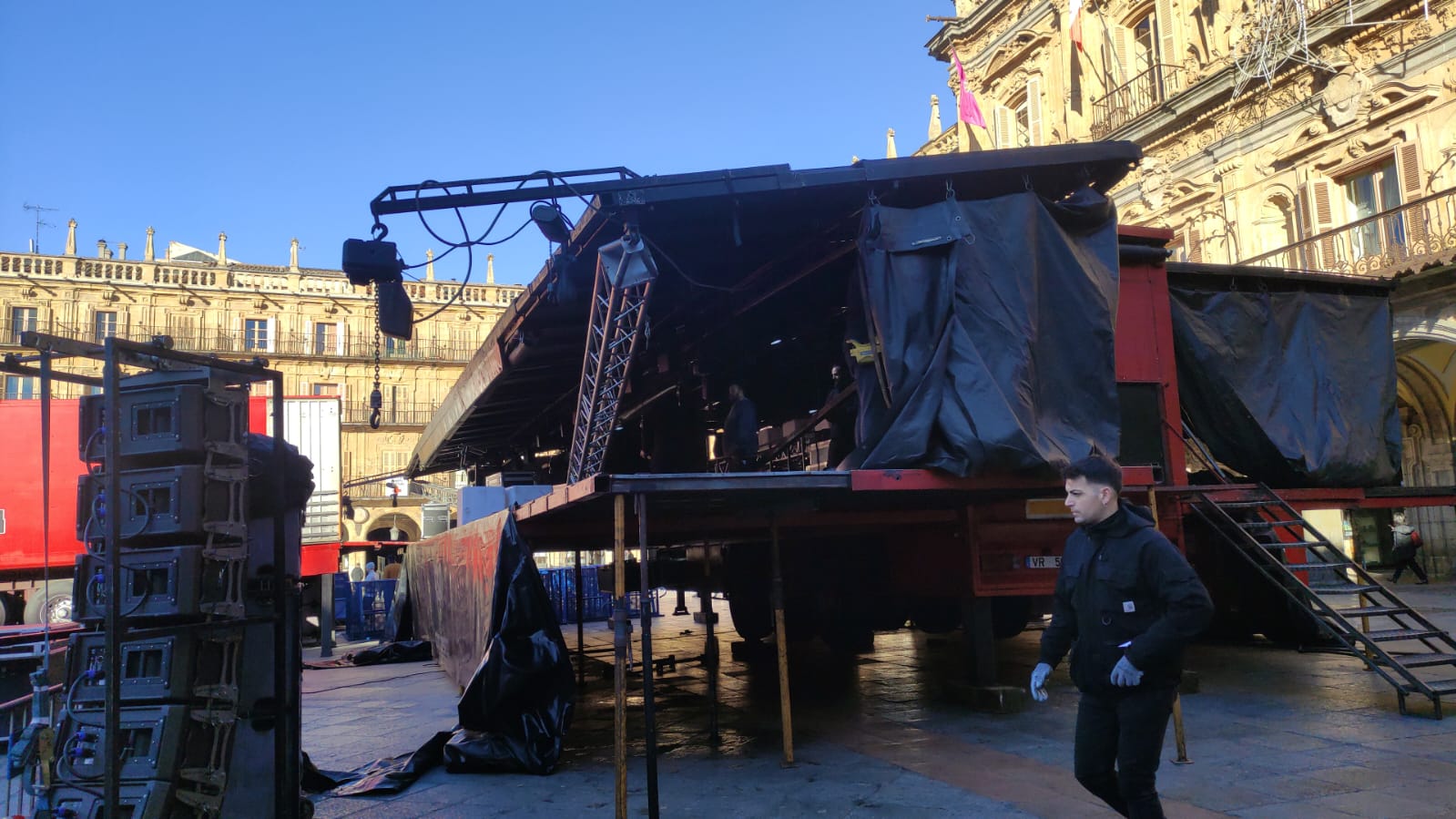 La Plaza Mayor da la bienvenida al Fin de Año Universitario