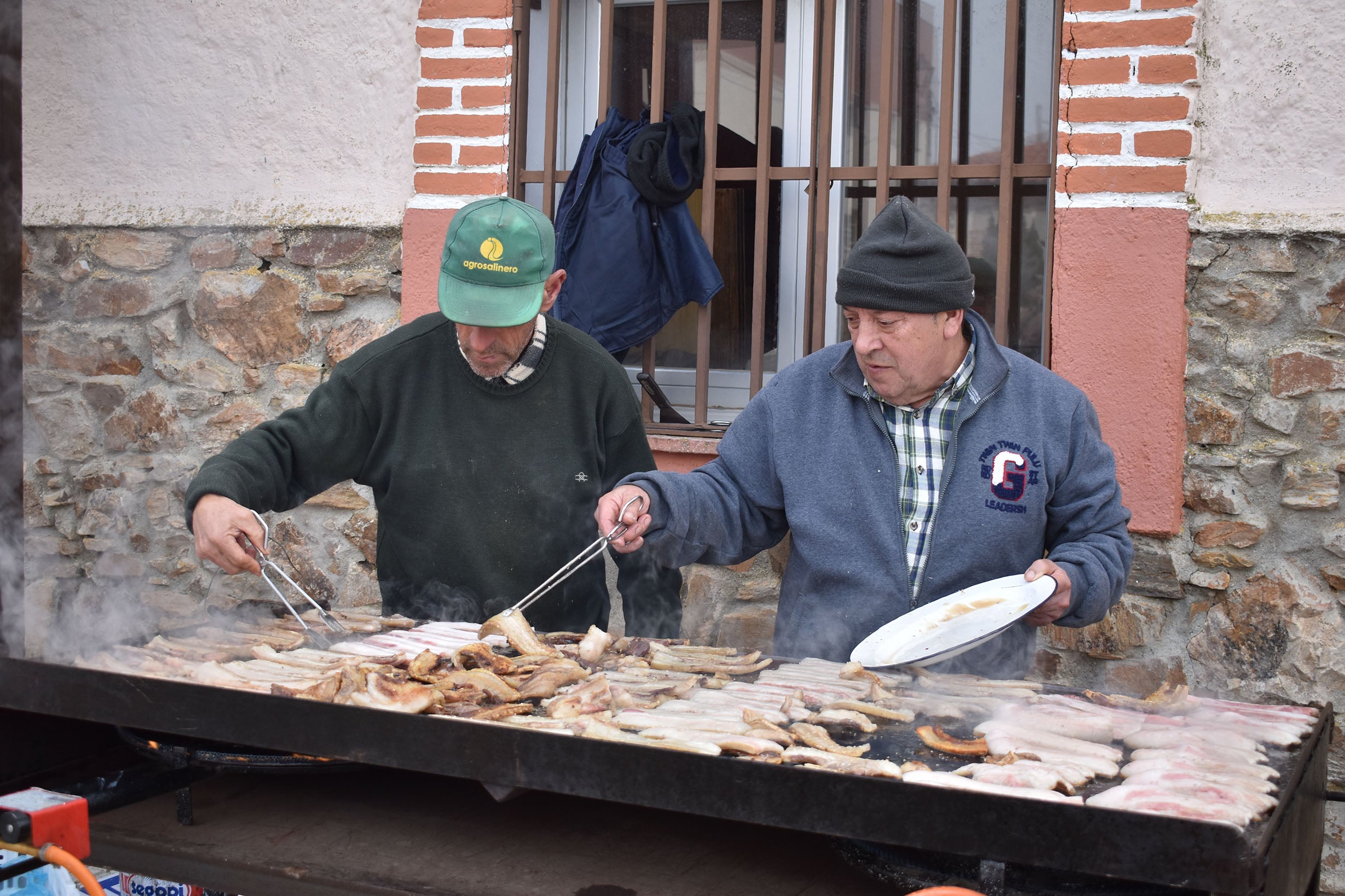 Galinduste celebra la matanza con un invitado muy famoso y más de 400 personas