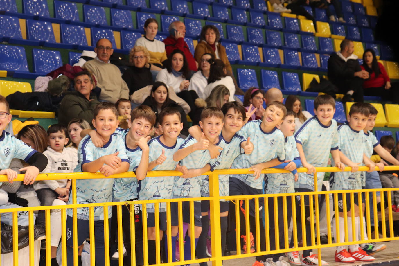 Béjar se vuelca con la gala deportivo-benéfica: 1.500 kilos de alimentos, productos de higiene y limpieza