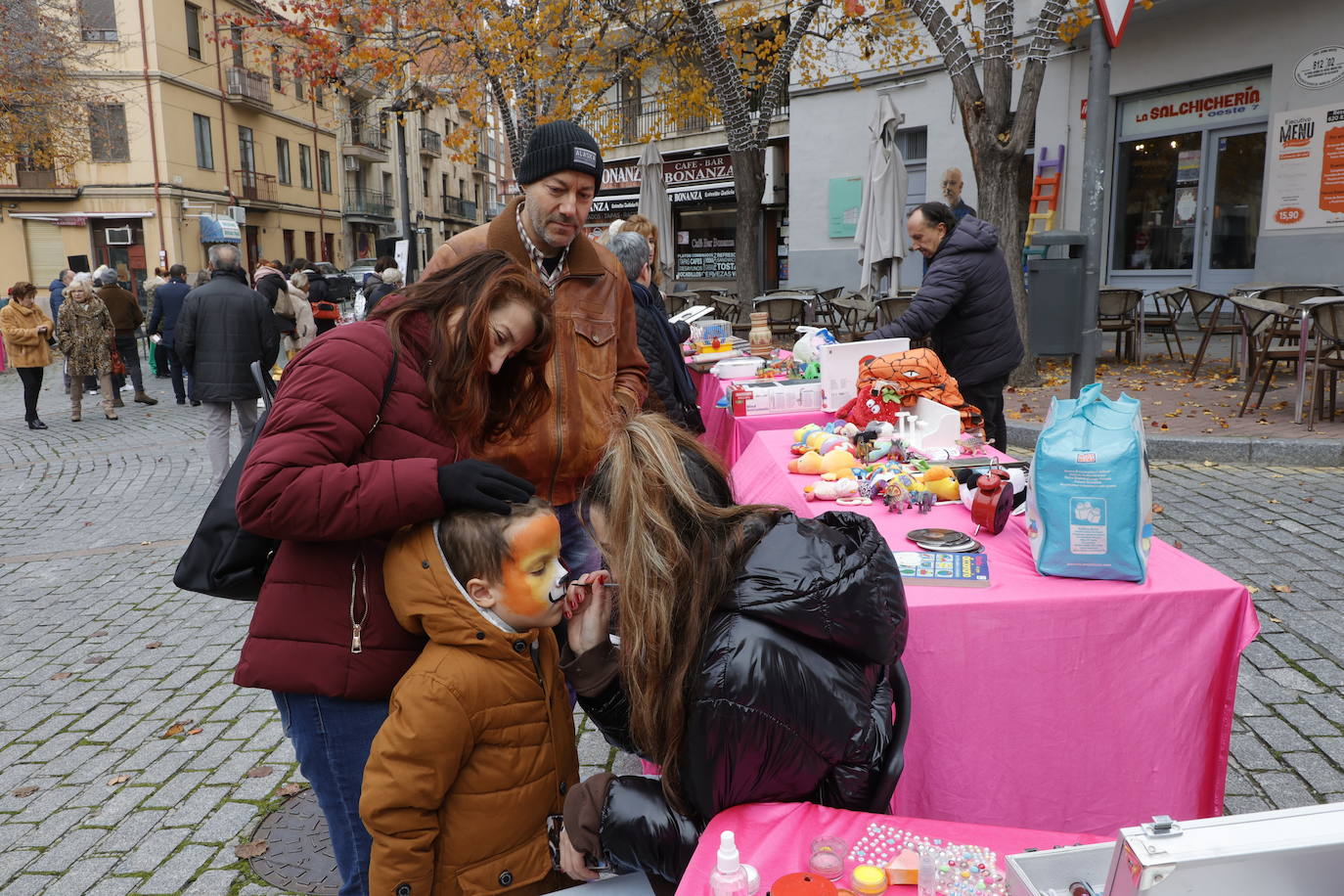 El barrio del Oeste rescata el espíritu del trueque