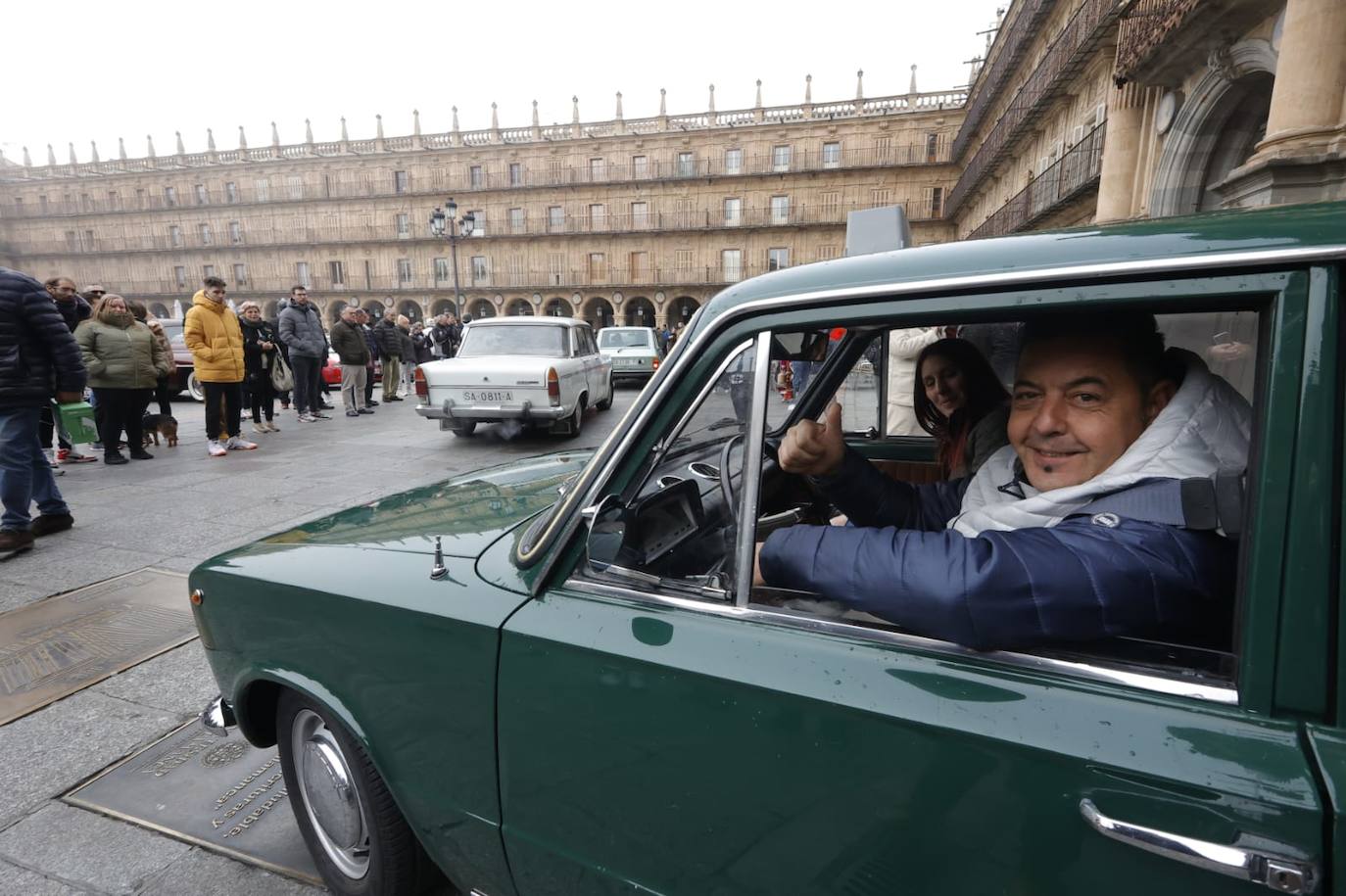 Gran exhibición automovilística y cargada de solidaridad en el Día del Guardia Urbano