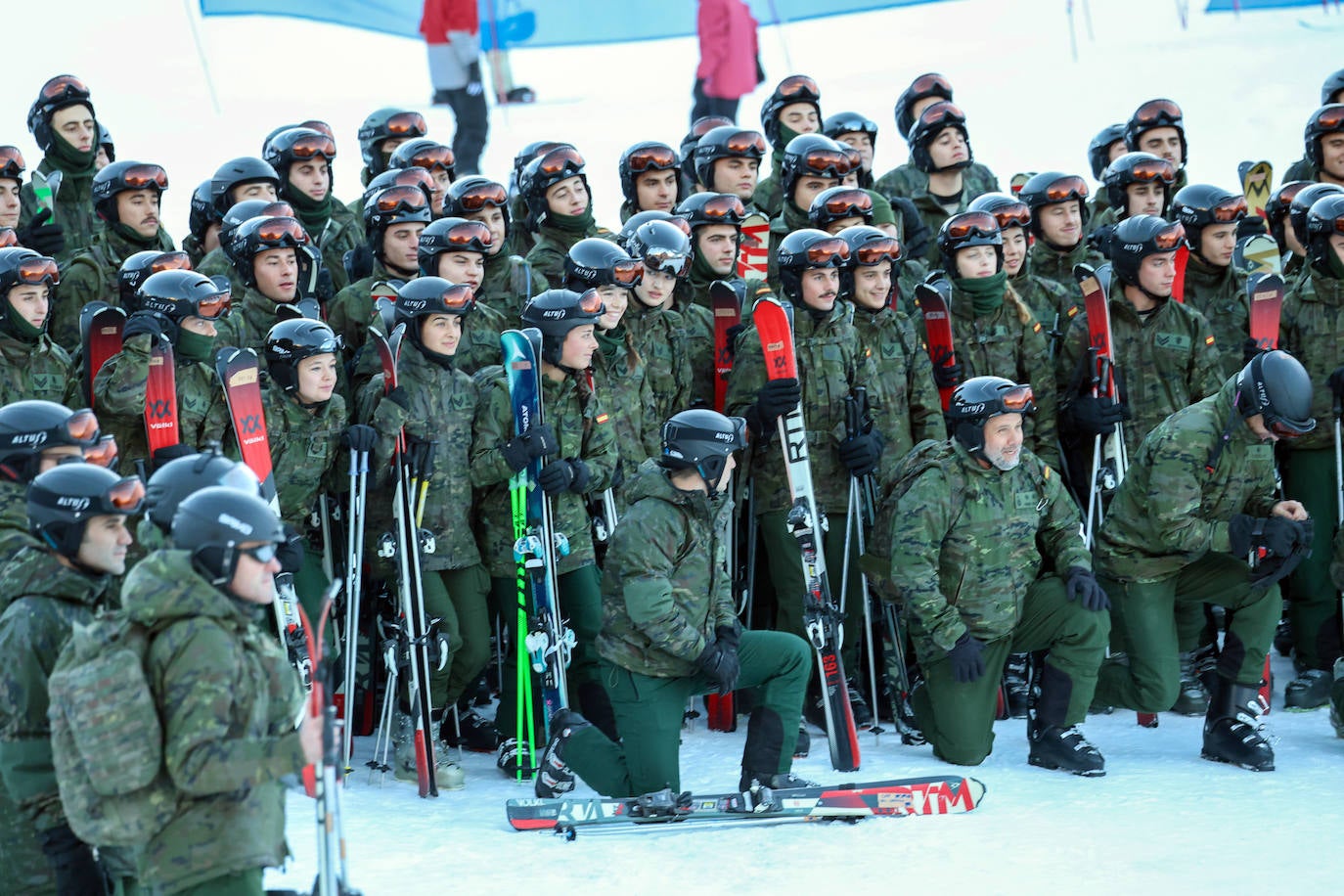 Todas las imágenes de la Princesa Leonor en su entrenamiento de esquí en el Pirineo Aragonés