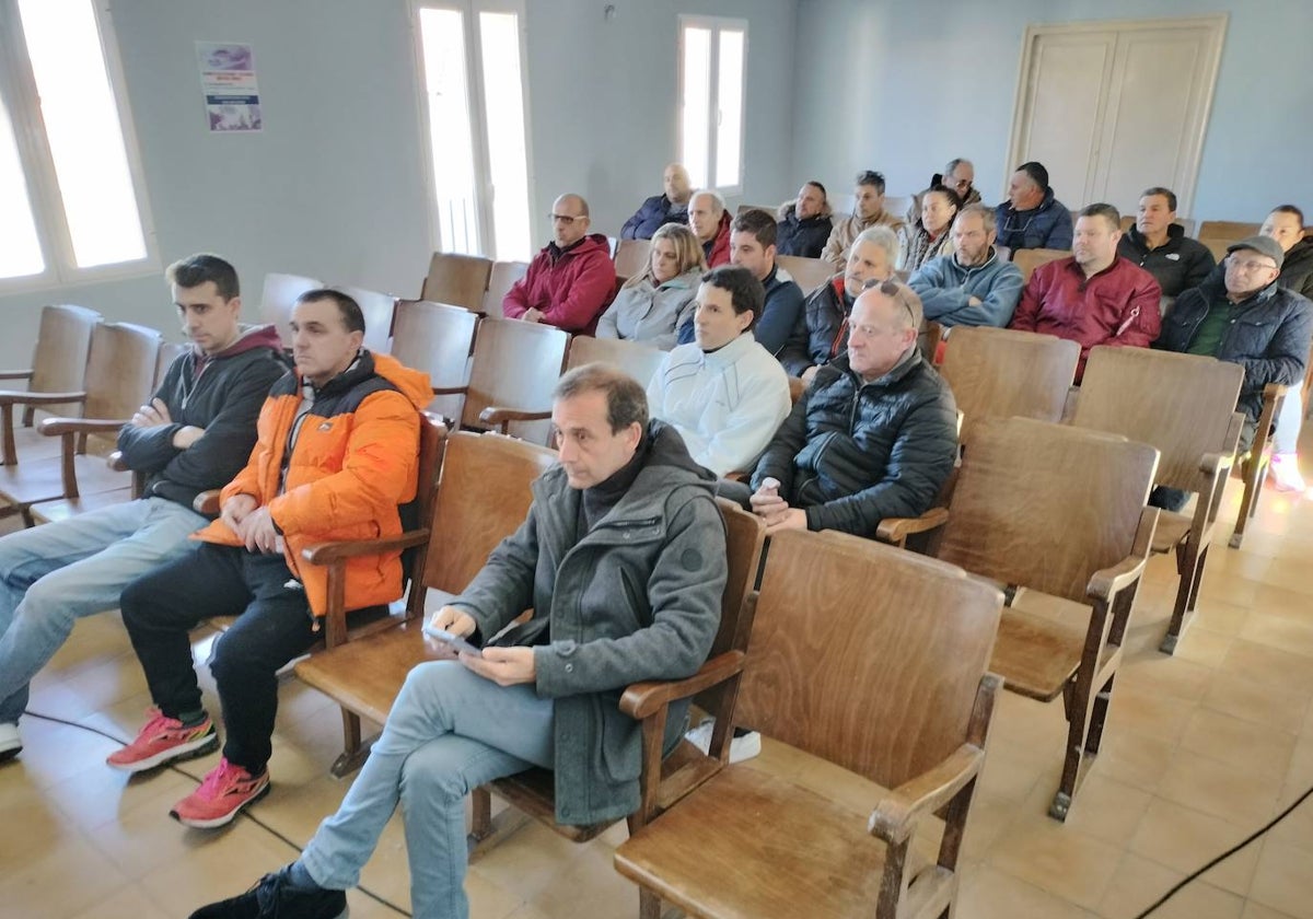 Delegados de CCOO en empresas cárnicas de la provincia en la reunión.