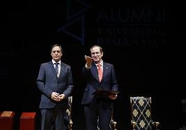 Carbayo destaca el carácter «global» de El Niño de la Capea y Alumni en la entrega de las Medallas de Oro de Salamanca