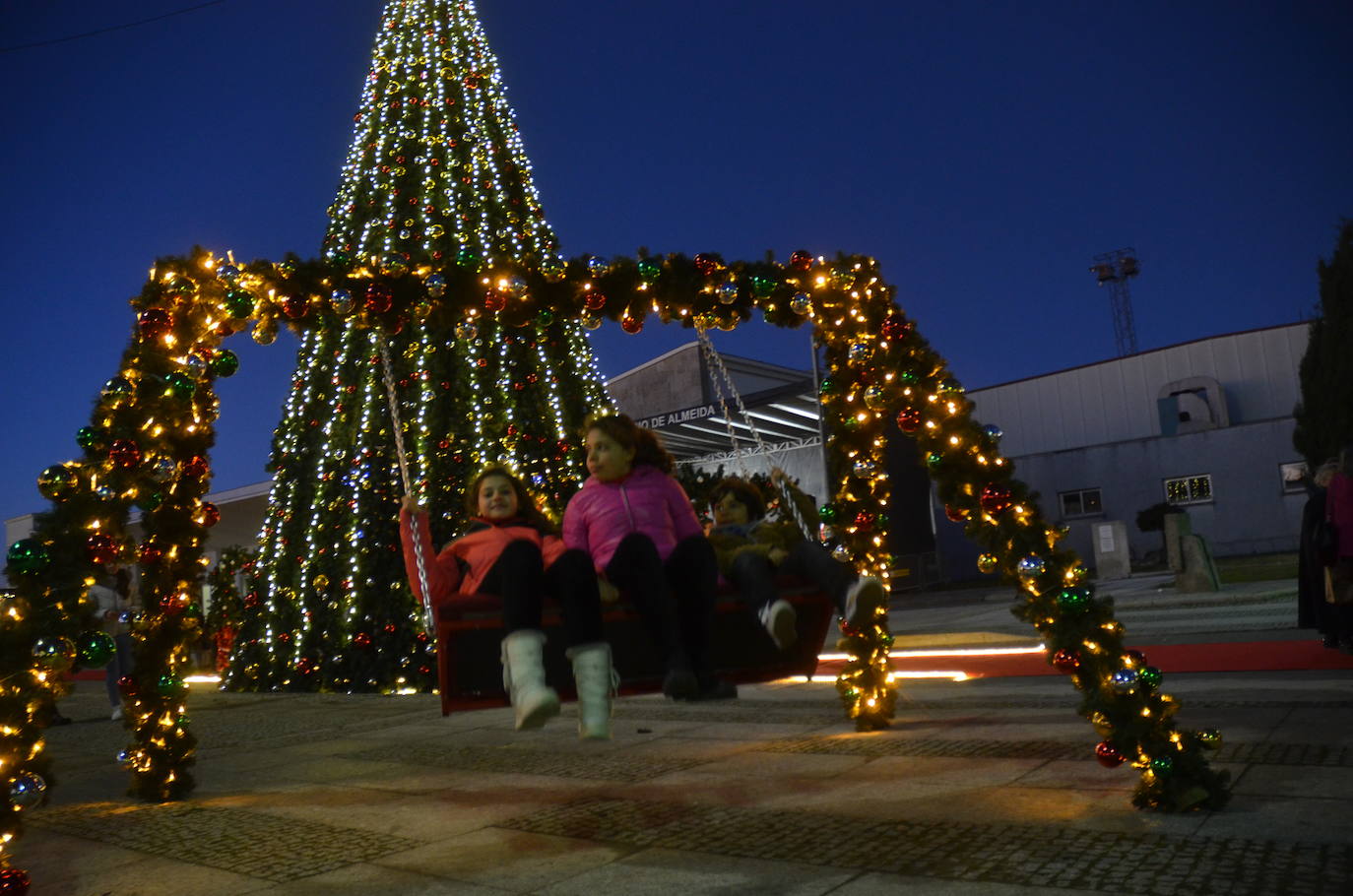 La antigua frontera oñorense se viste de Navidad