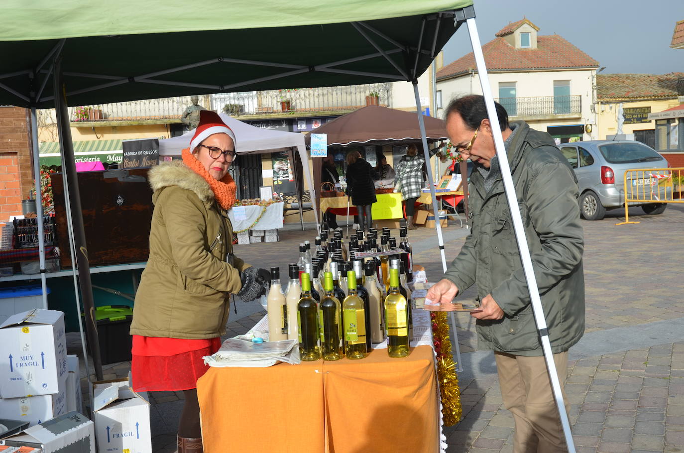 La Fuente de San Esteban celebra su primer mercado navideño