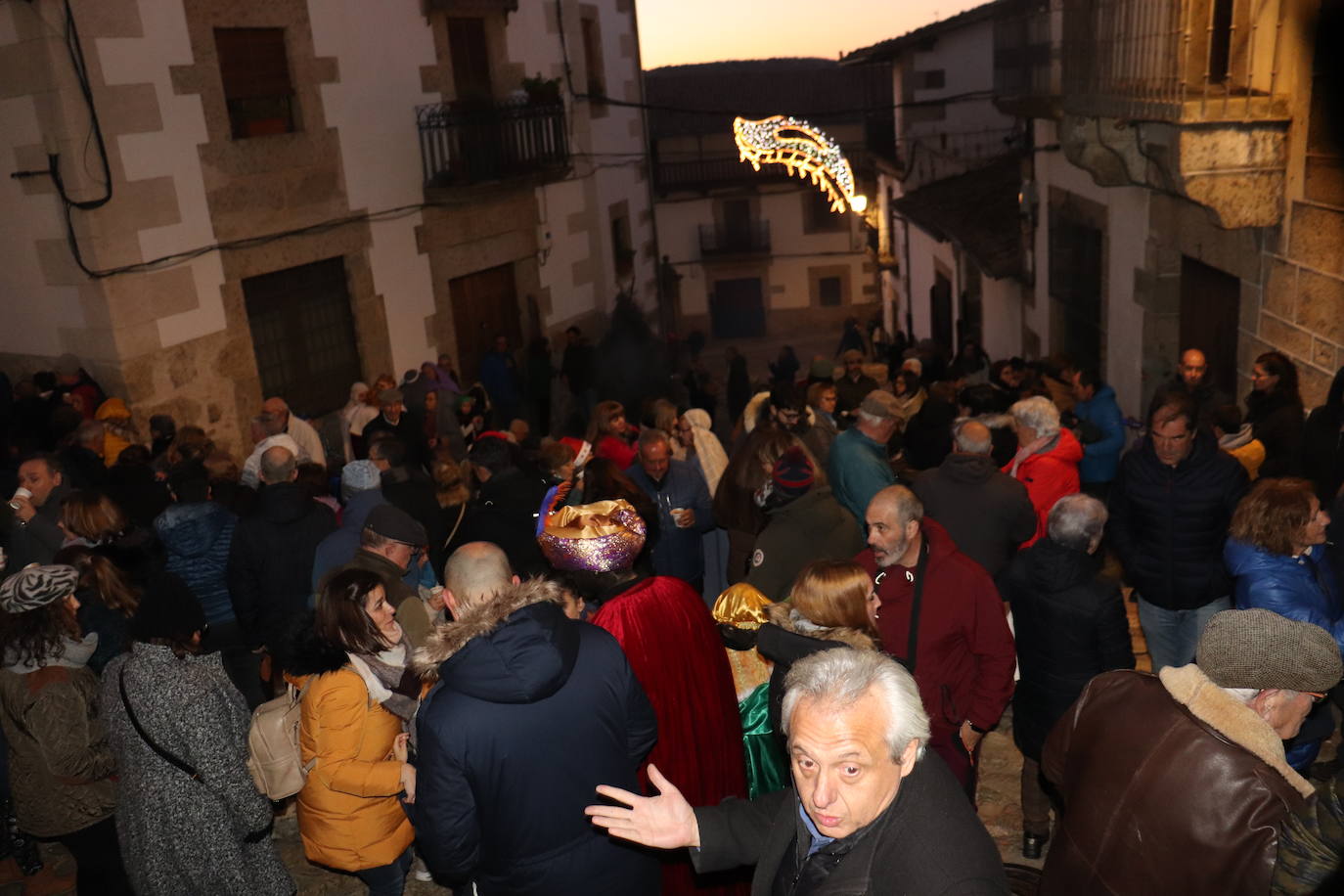 La Cuesta de la Romana de Candelario alumbra el nacimiento del Niño Jesús