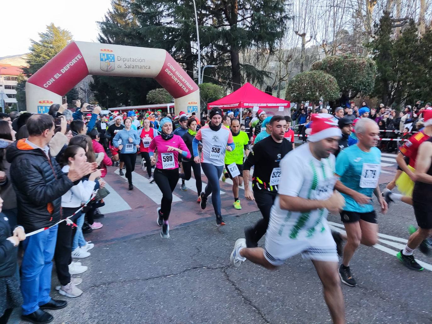 La carrera del pavo llena Béjar con más de 900 corredores