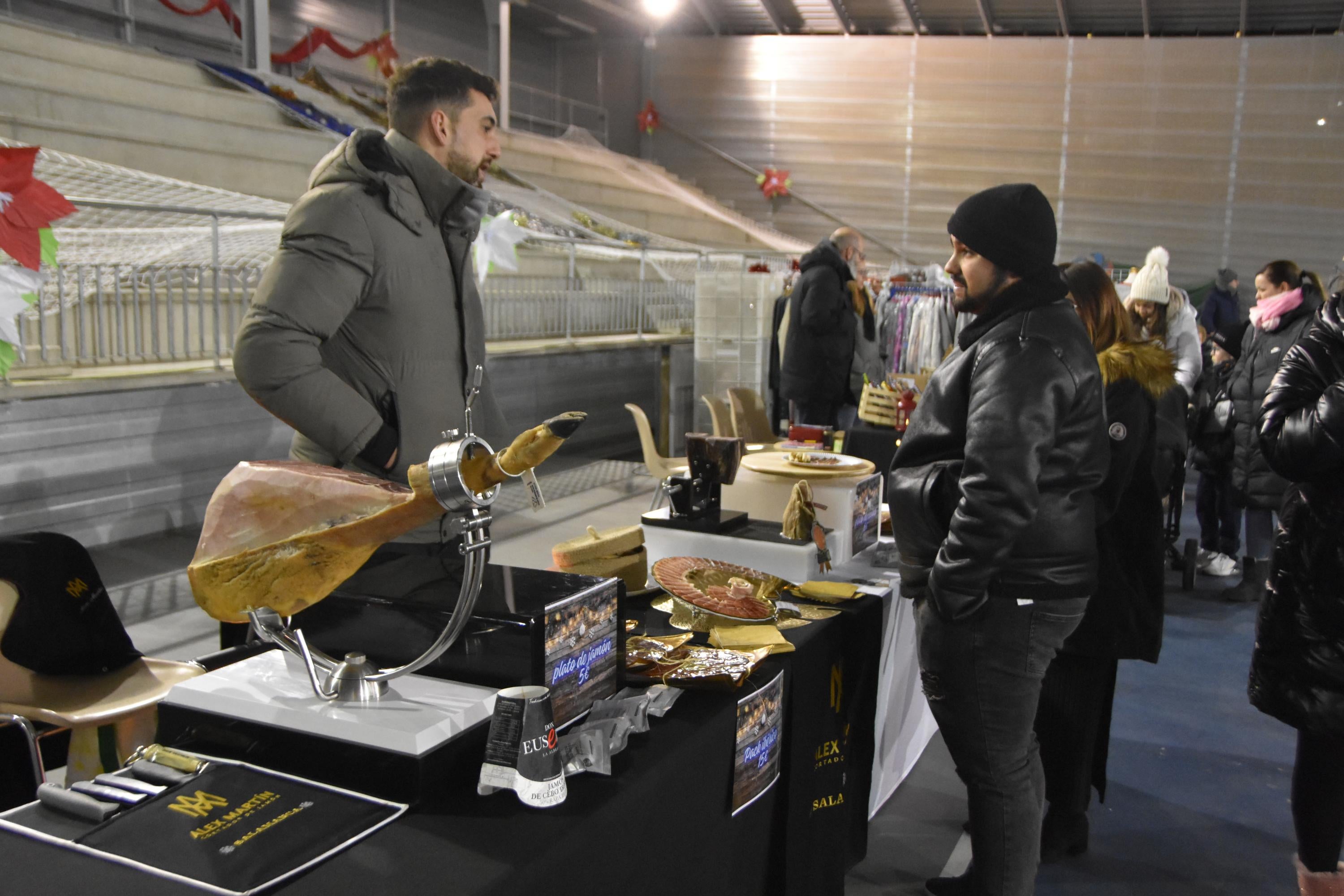 Música y alegría para recibir al cartero real en Carbajosa