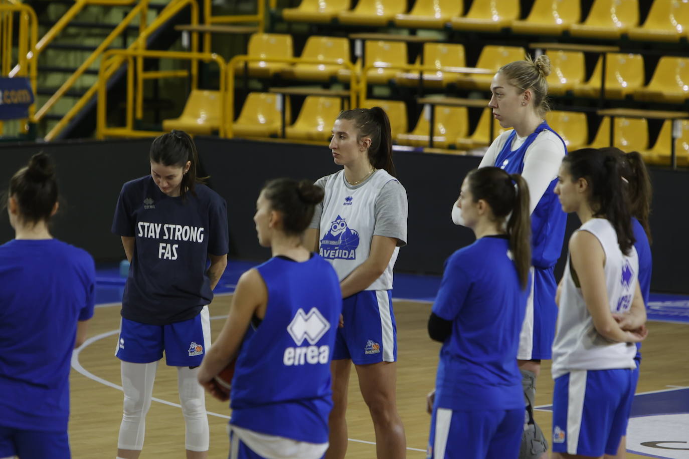 Hatar exhibe sus 2,08 en su primer entrenamiento con Avenida