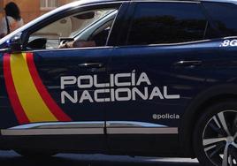 Un coche de la Policía Nacional en Salamanca.