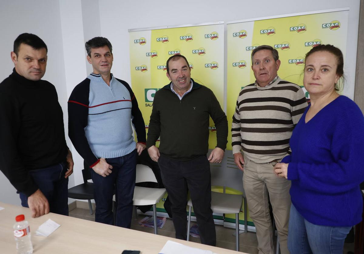 Miembros de la Ejecutiva de COAG antes de la rueda de prensa.