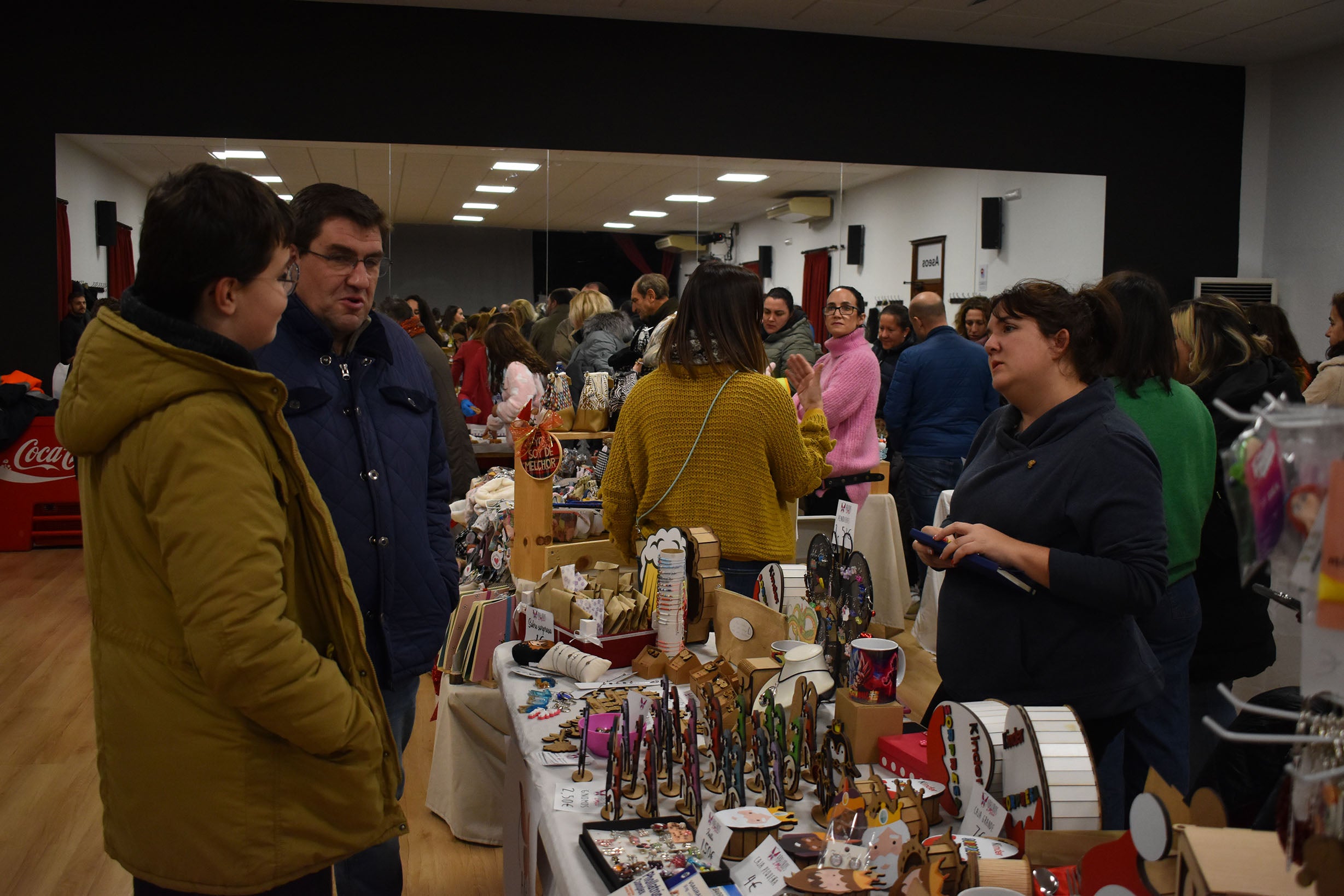 Así ha sido el mercadillo solidario a favor del proyecto Mupol en Castellanos de Moriscos