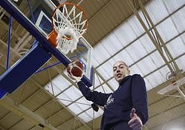 Betti Hattar, durante su presentación como nueva jugadora del Perfumerías Avenida el jueves en Würzburg
