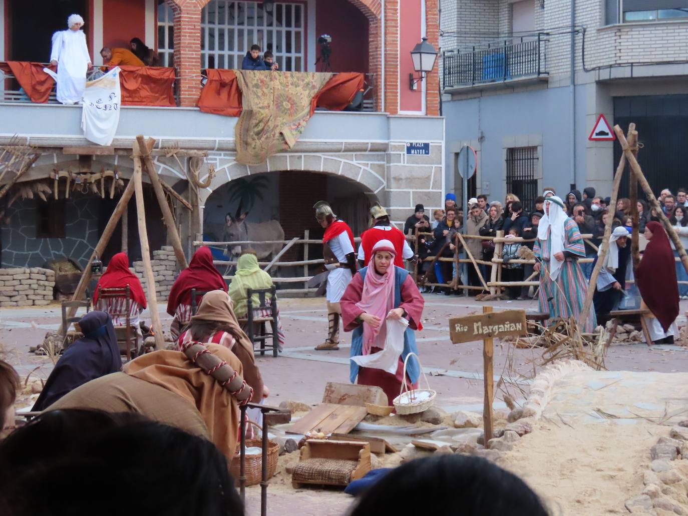 El belén viviente de Santiago de la Puebla vuelve a cautivar