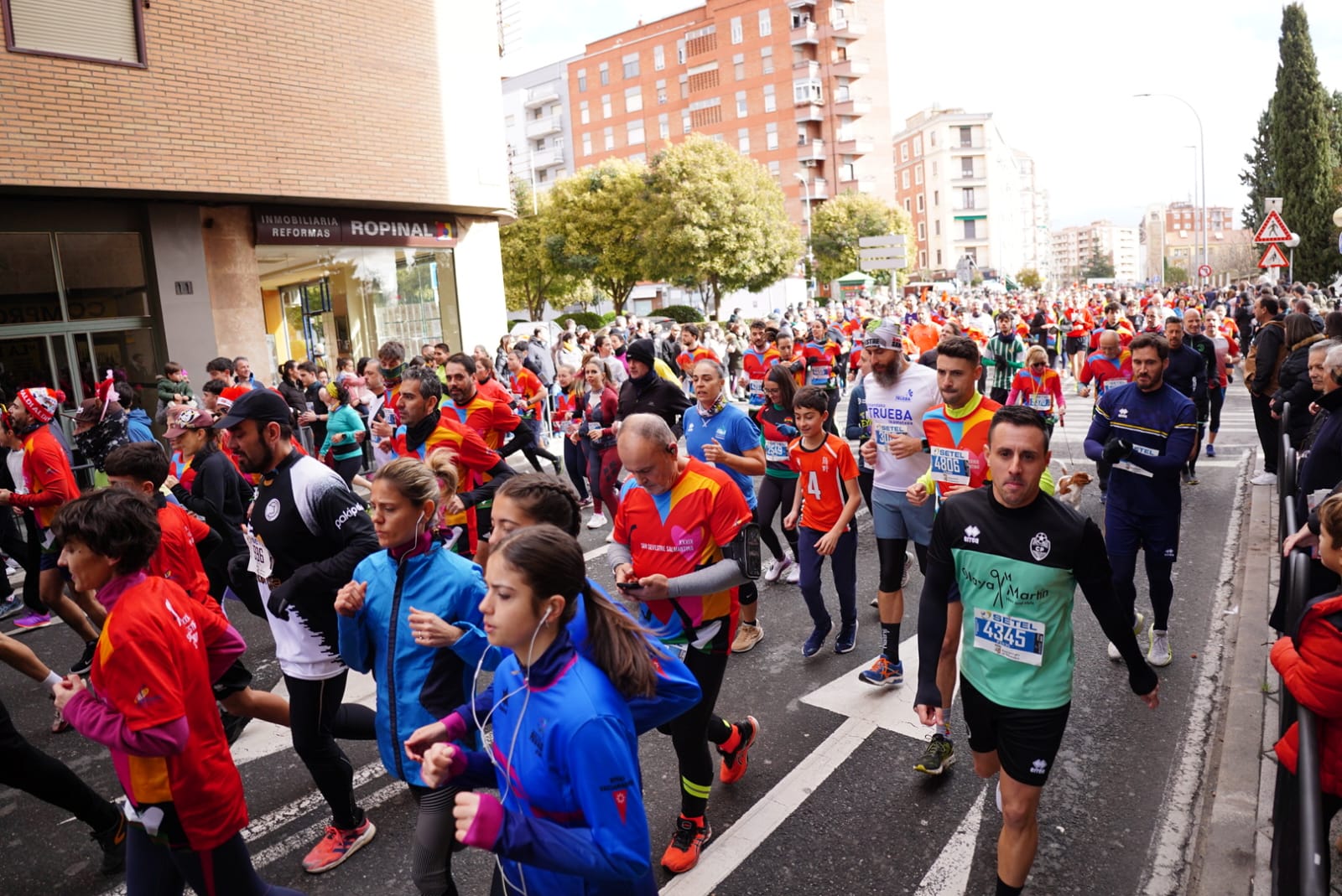 Las fotos más simpáticas de la San Silvestre Salmantina 2023