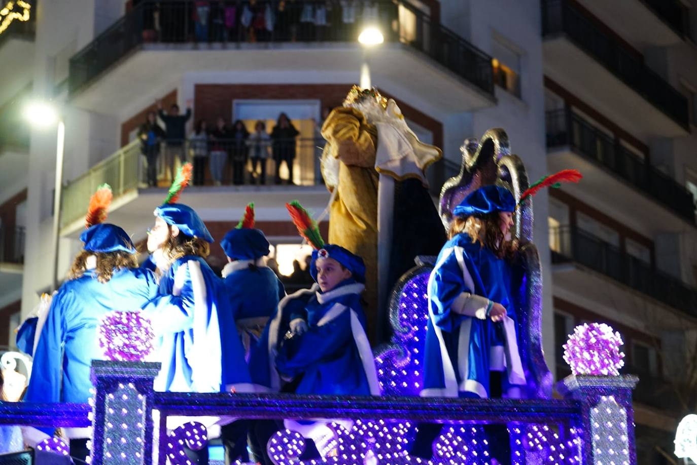 Los Reyes Magos reclaman la paz desde la Plaza Mayor de Salamanca