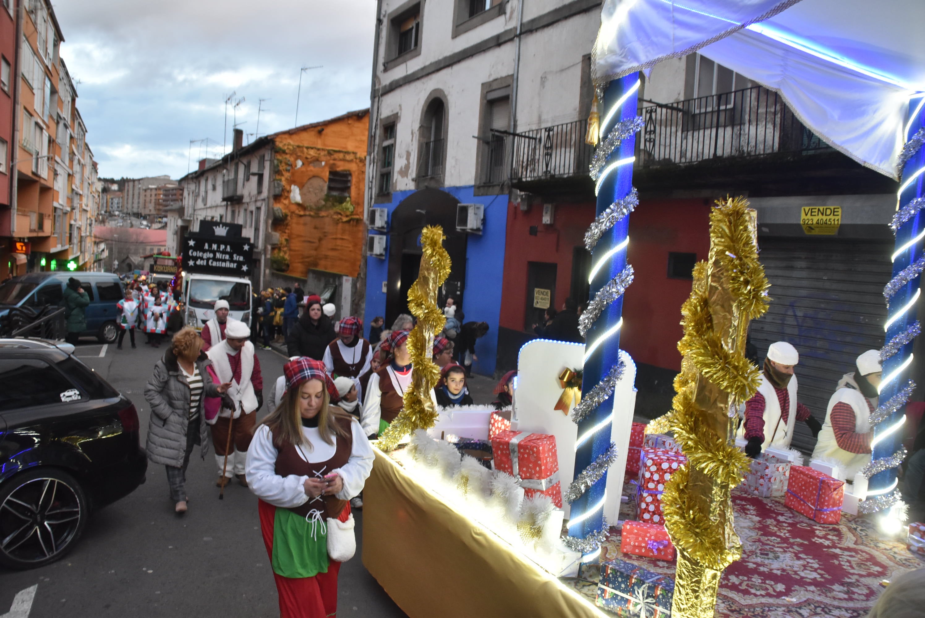 La llegada de los Reyes Magos llena las calles de Béjar