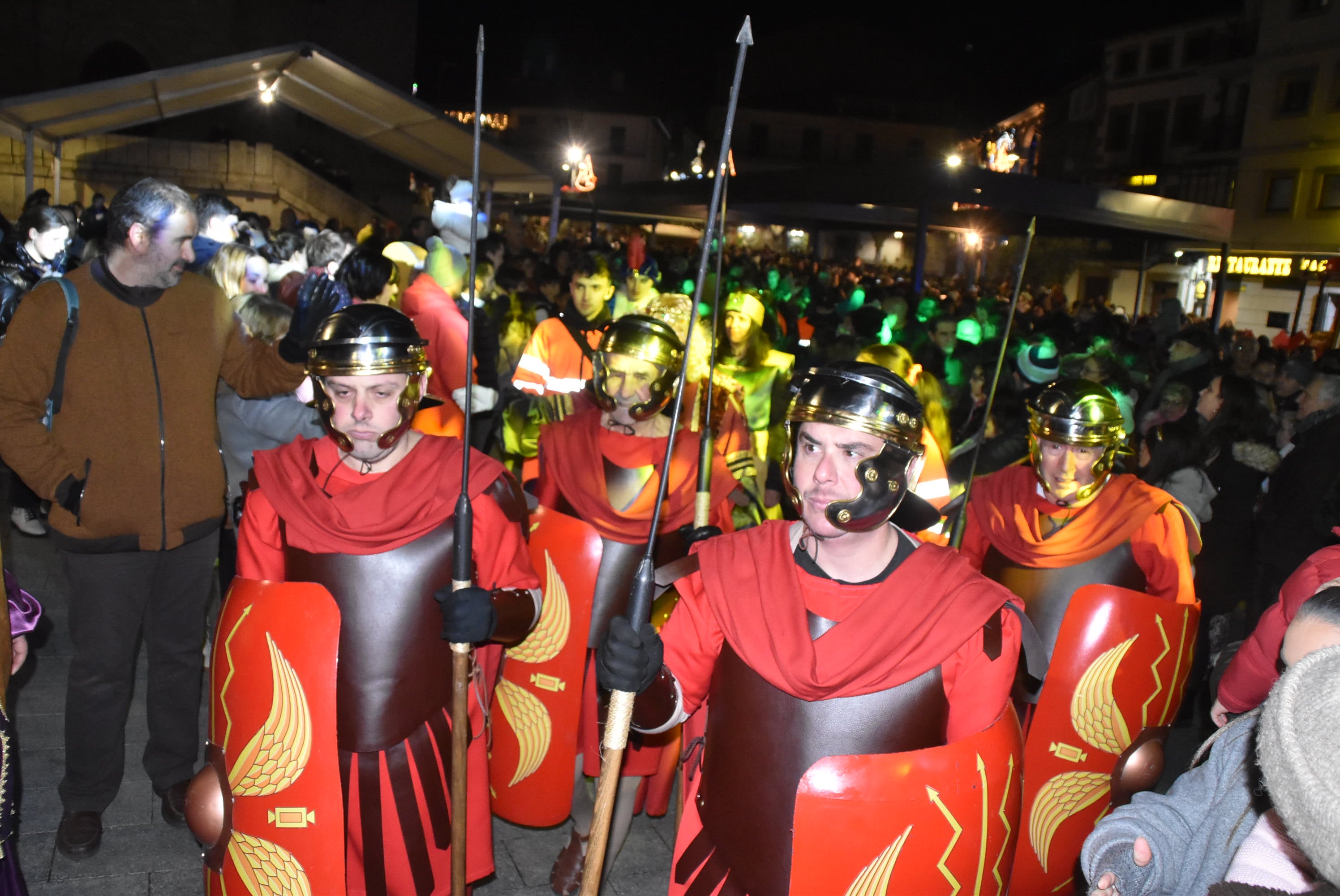 La llegada de los Reyes Magos llena las calles de Béjar