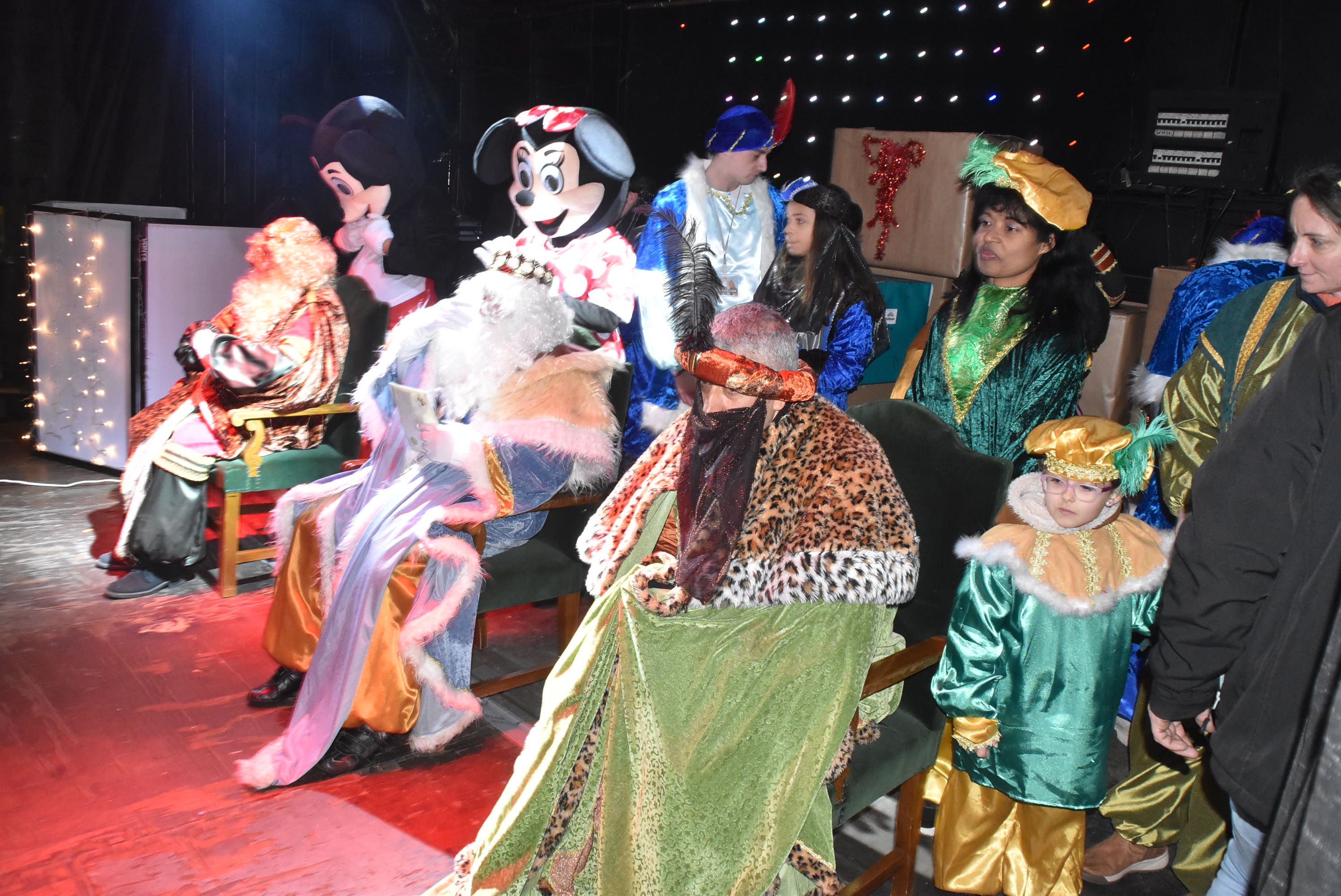 La llegada de los Reyes Magos llena las calles de Béjar