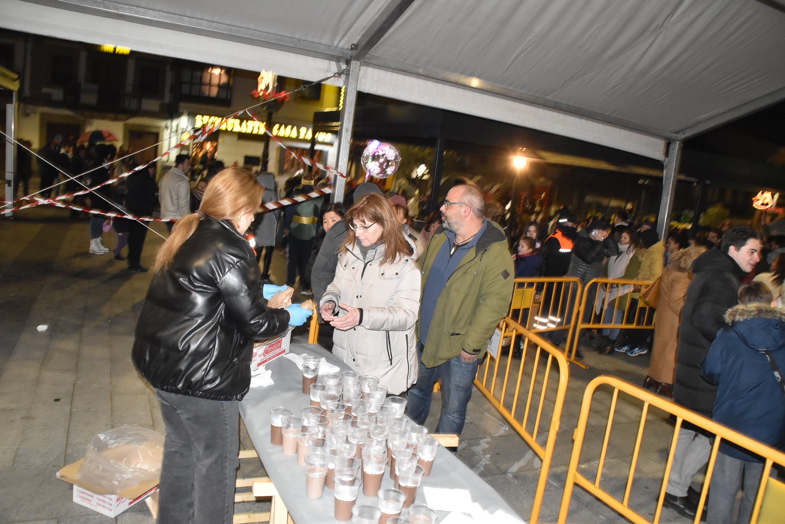 La llegada de los Reyes Magos llena las calles de Béjar
