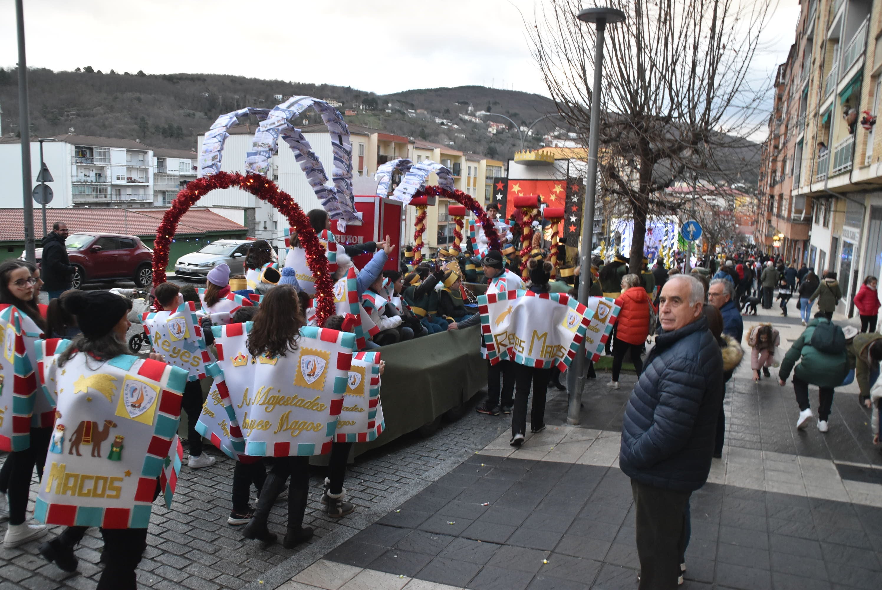 La llegada de los Reyes Magos llena las calles de Béjar