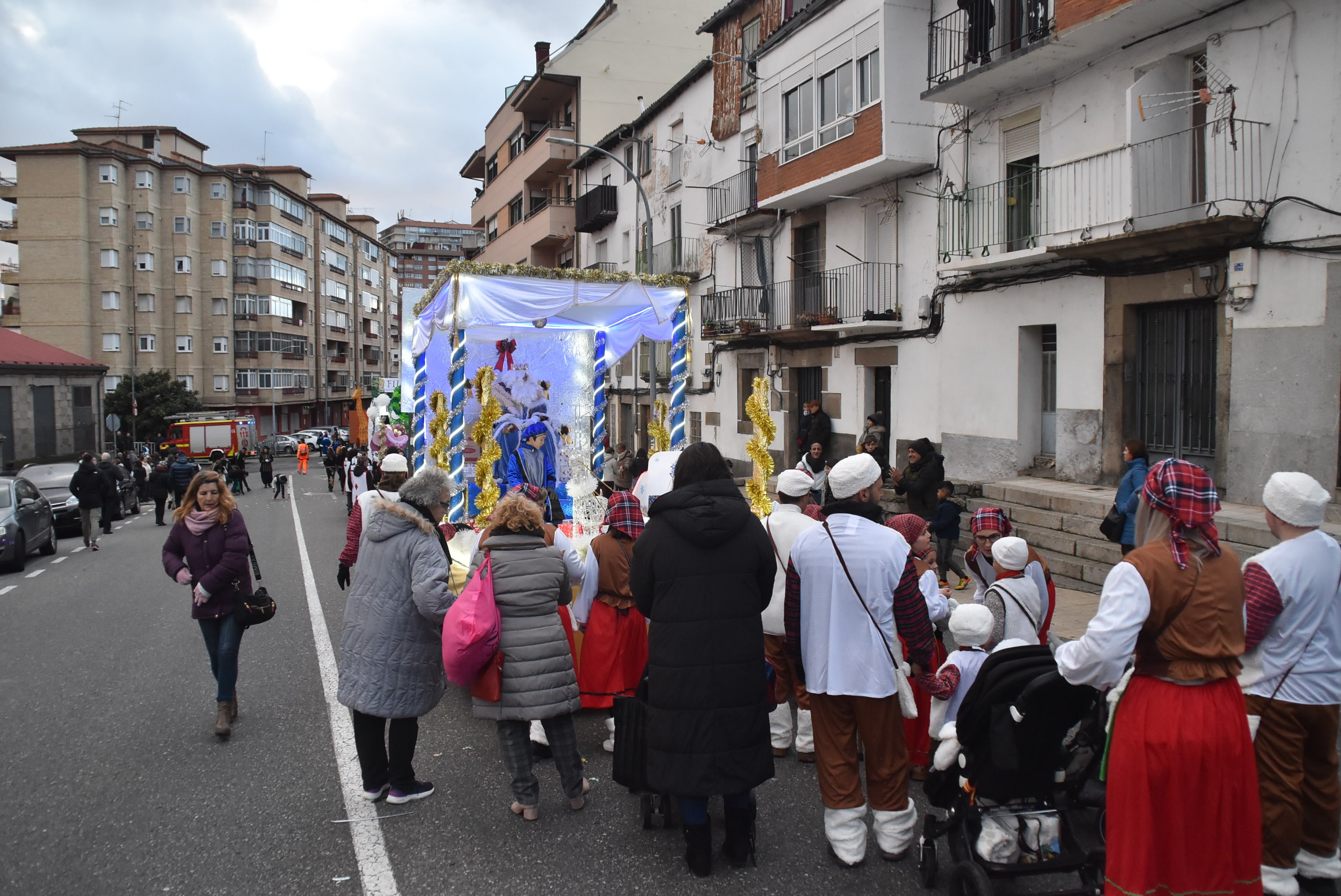 La llegada de los Reyes Magos llena las calles de Béjar