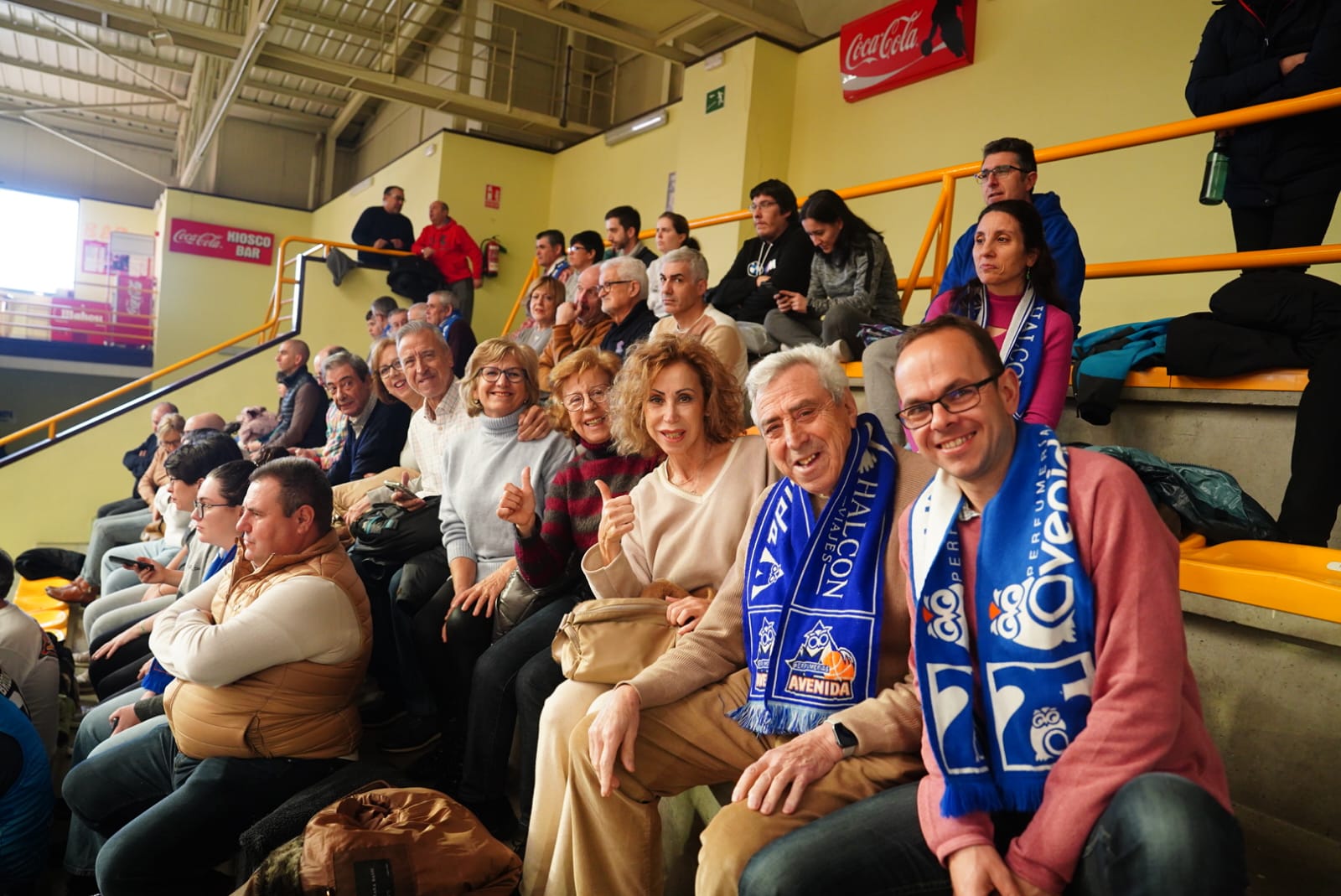 Búscate en la grada de Würzburg en el partido del Avenida contra el IDK