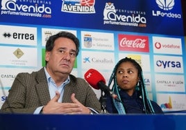 Jorge Recio y Arica Carter, durante la presentación de este lunes.