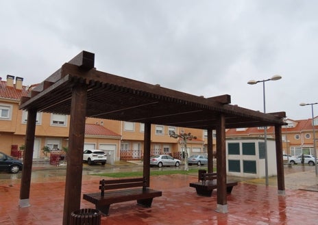 Imagen secundaria 1 - Pérgola de la plaza de las Culturas.