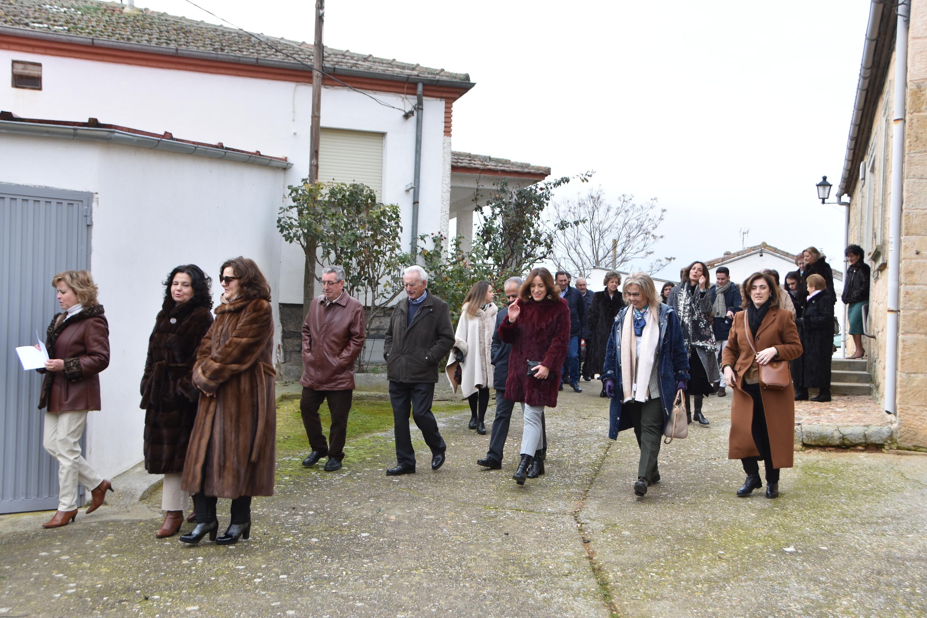 Cánticos y honores a San Antón en Calzada de Don Diego