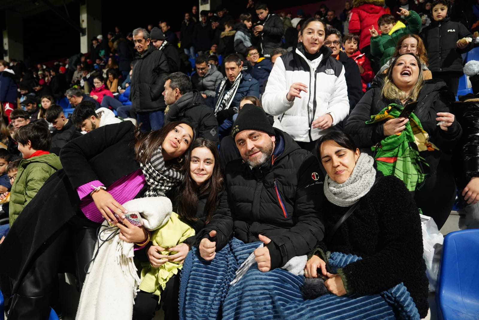 Búscate en la grada del Reina Sofía en el partido contra el Rayo Majadahonda