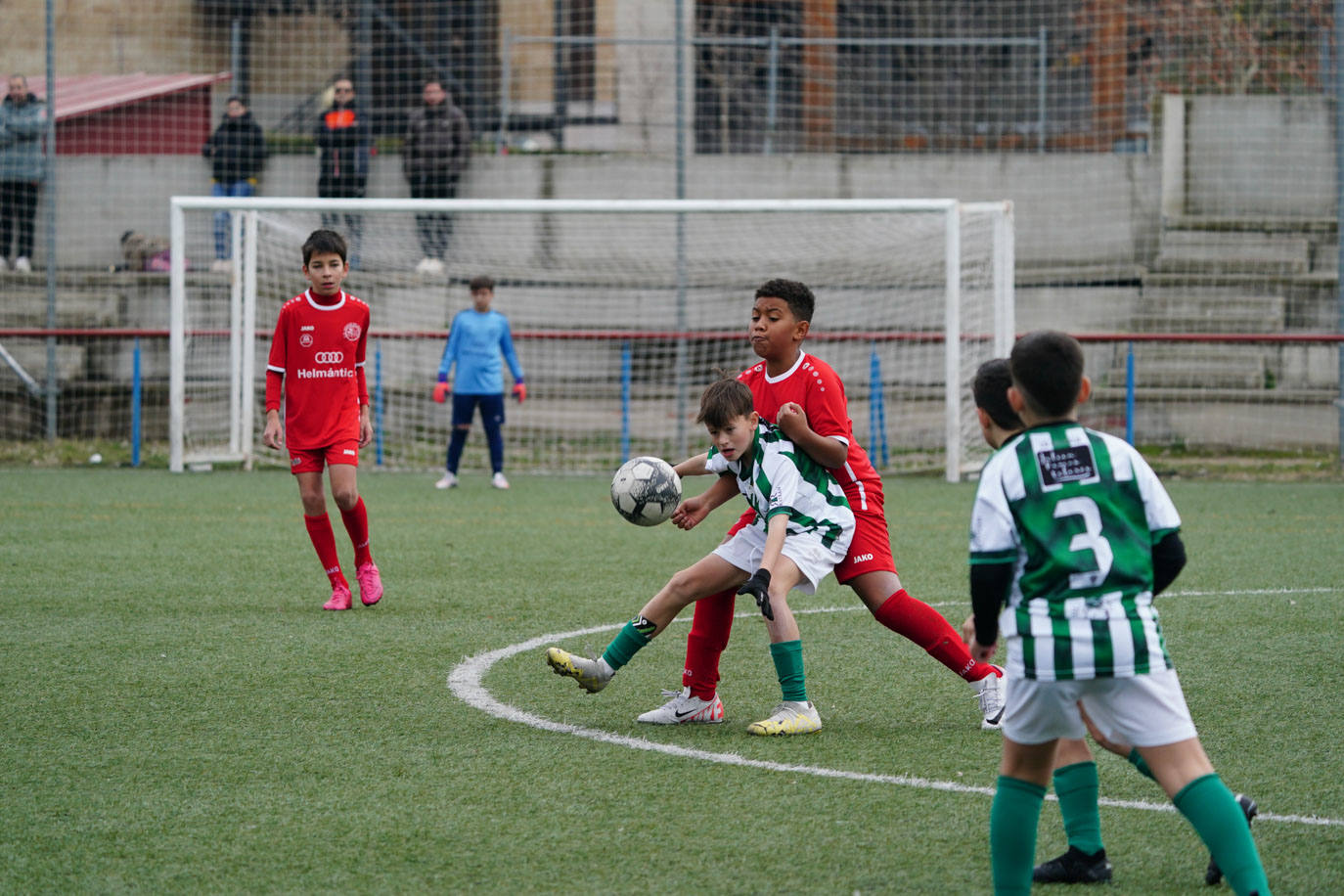 Las mejores imágenes de la jornada 11 del fútbol base en Salamanca