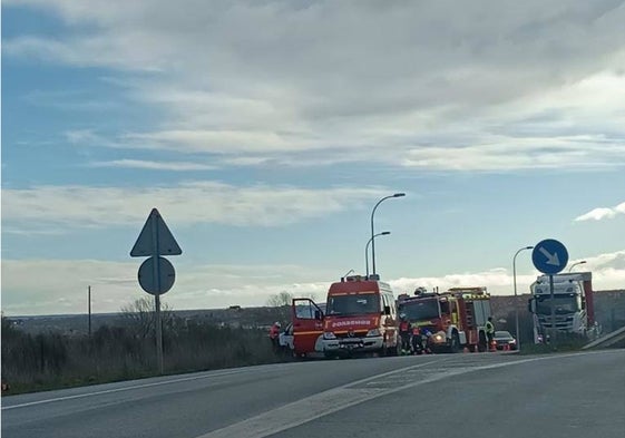 Fotografía del lugar instantes después del accidente.