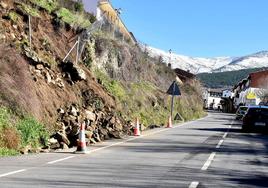 Desprendimiento en la carretera de Candelario.