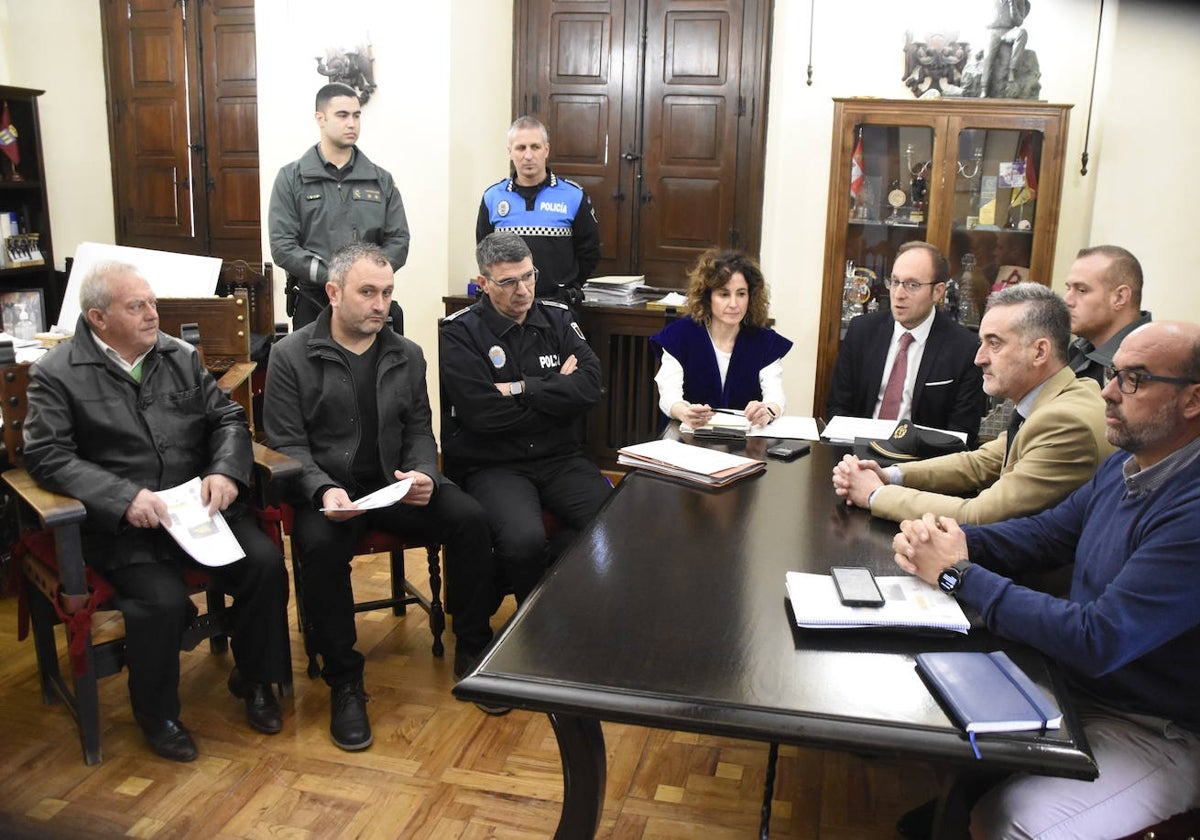 Mirian Vicente y Marcos Iglesias presidieron la junta local de seguridad de Ciudad Rodrigo para el Carnaval del Toro.