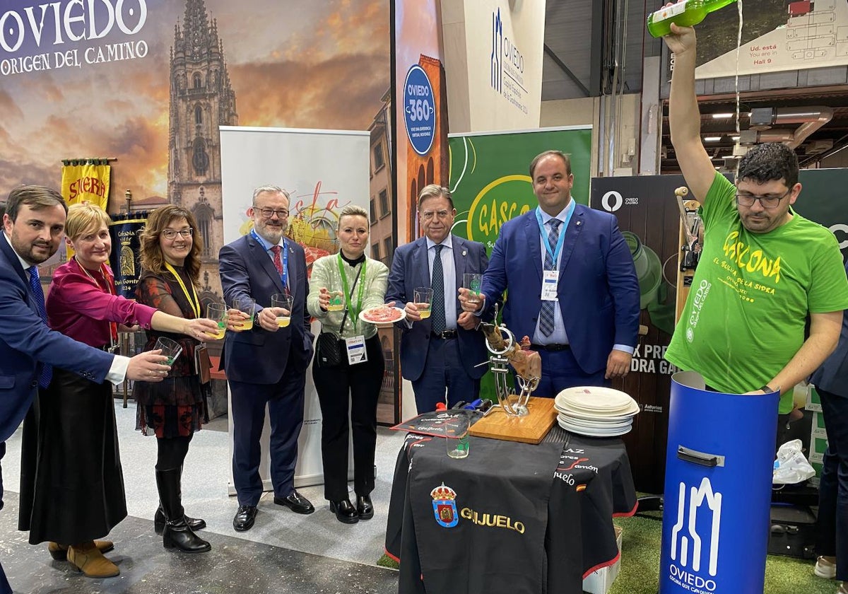 El Carnaval, del deporte y la gastronomía de Guijuelo se lucen en Fitur