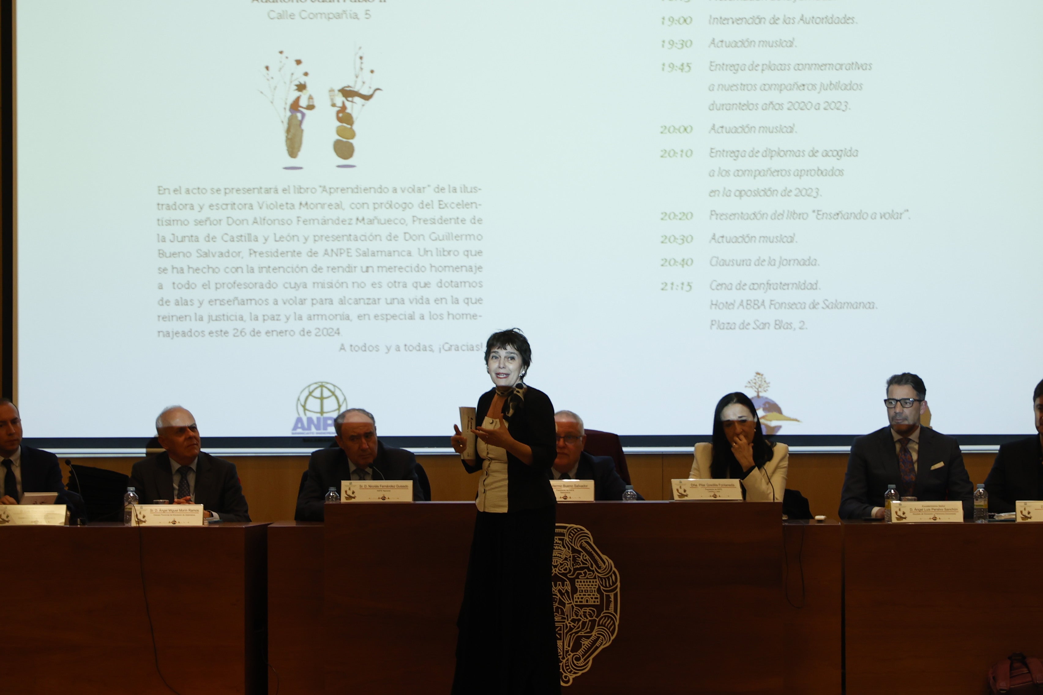 Homenaje sentido de ANPE a 25 docentes con la esperanza puesta en el futuro