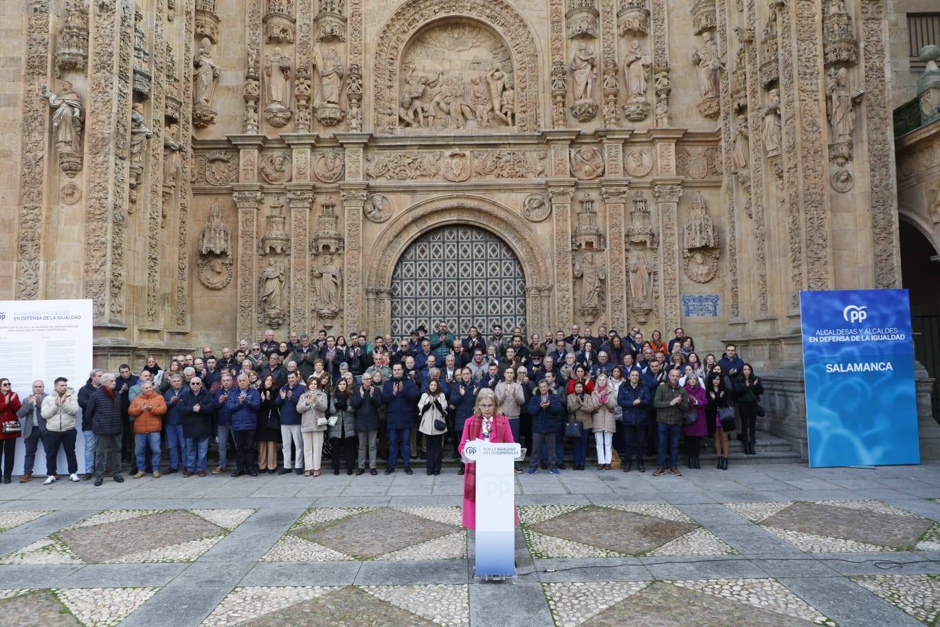 Alcaldes de toda la provincia de Salamanca firman el manifiesto por la igualdad entre territorios españoles