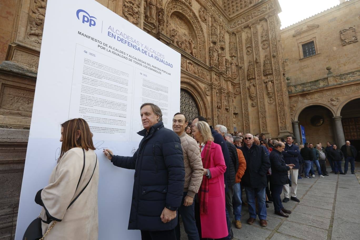 Alcaldes de toda la provincia de Salamanca firman el manifiesto por la igualdad entre territorios españoles